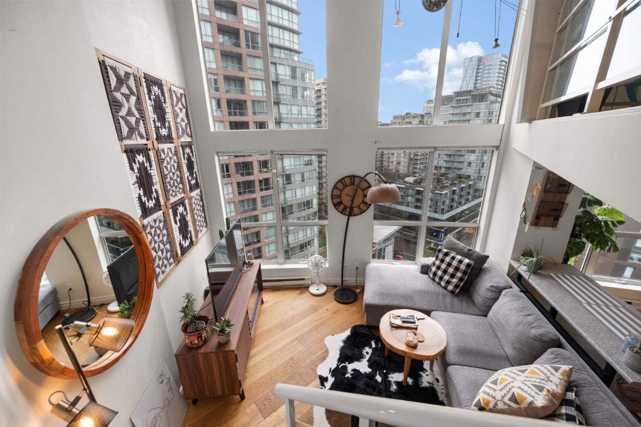Rare Find Loft With Full Kitchen At Heart Of Downtown Apartment Vancouver Ngoại thất bức ảnh