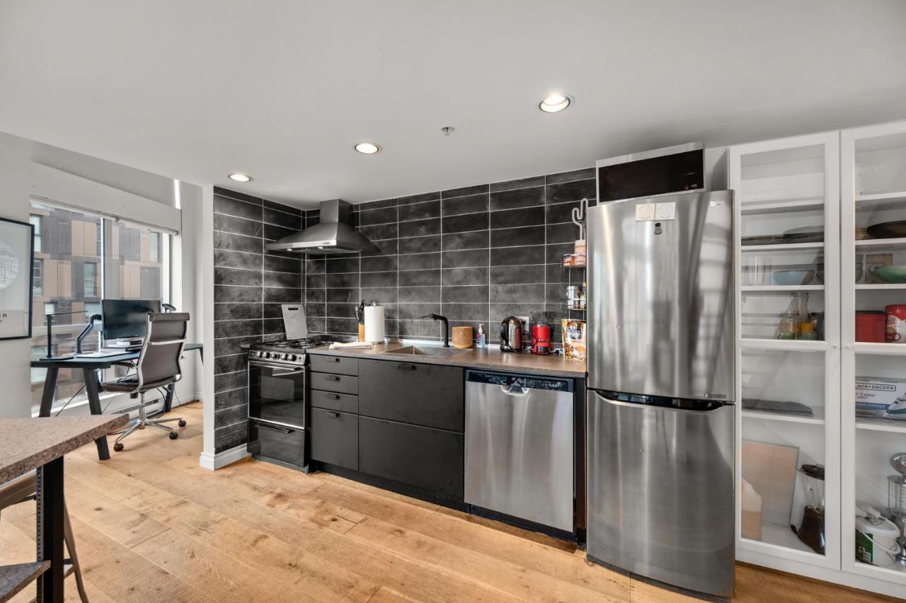 Rare Find Loft With Full Kitchen At Heart Of Downtown Apartment Vancouver Ngoại thất bức ảnh